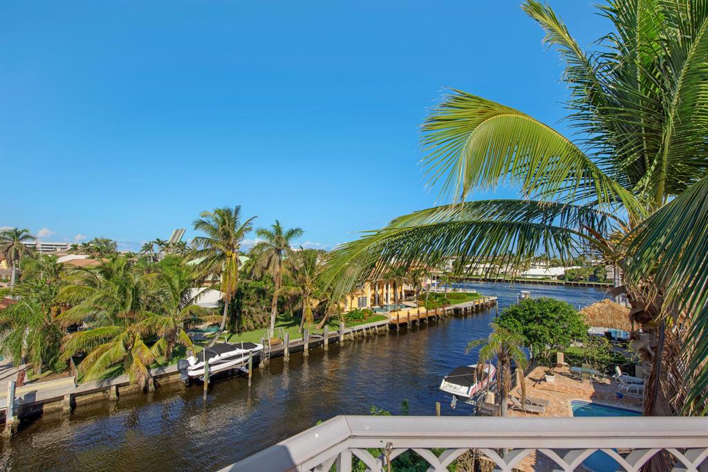 TROPIC ISLE - Residential