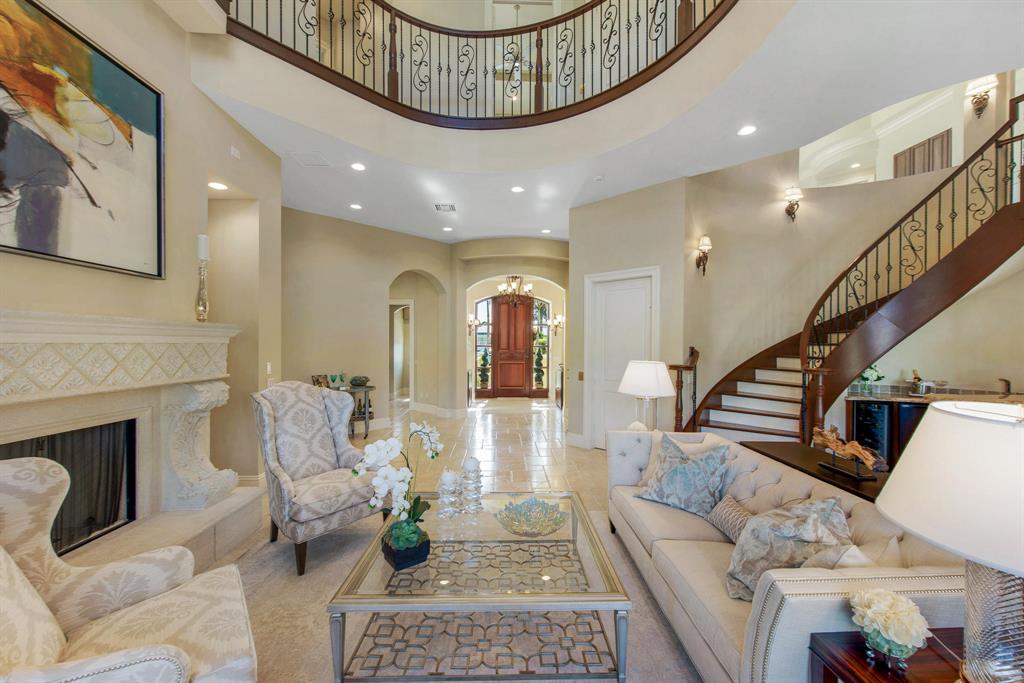 TROPIC ISLE - Residential