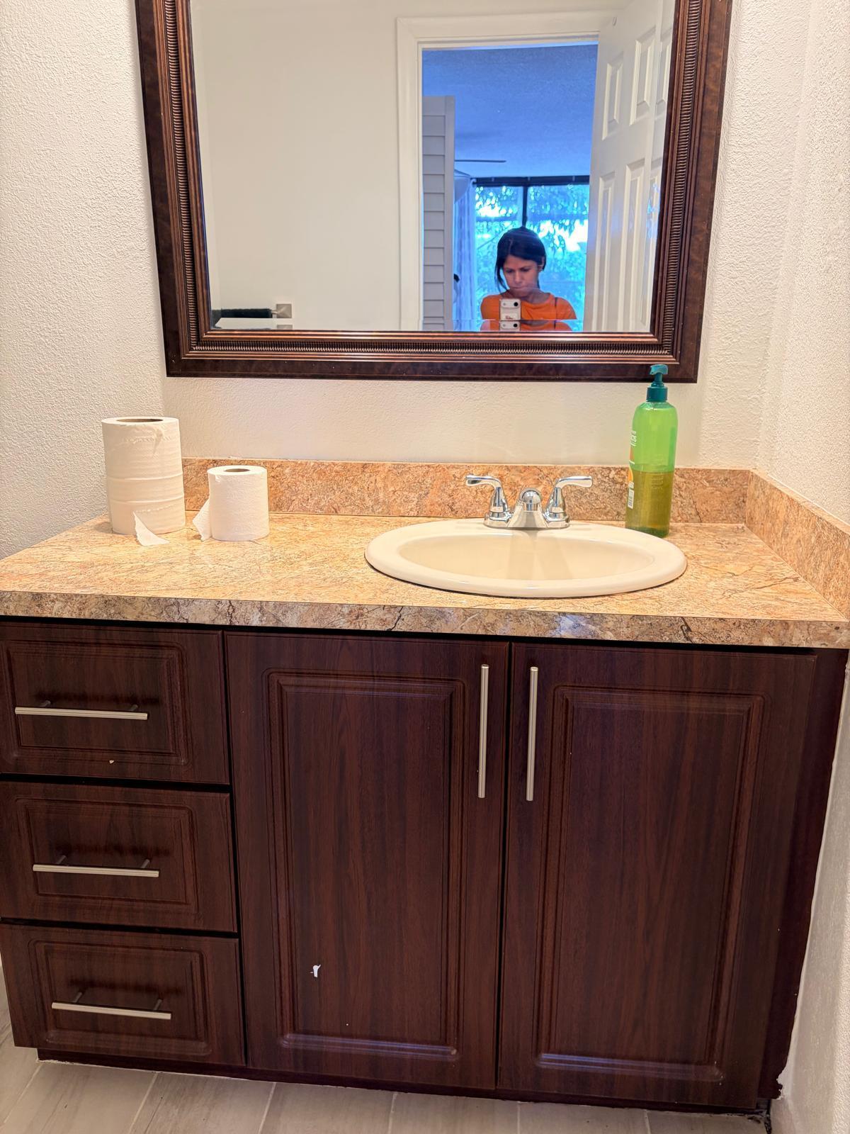 EVERGLADES SUGAR & LAND CO - Residential Lease