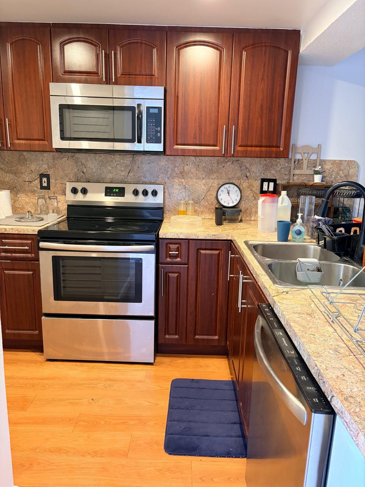 EVERGLADES SUGAR & LAND CO - Residential Lease