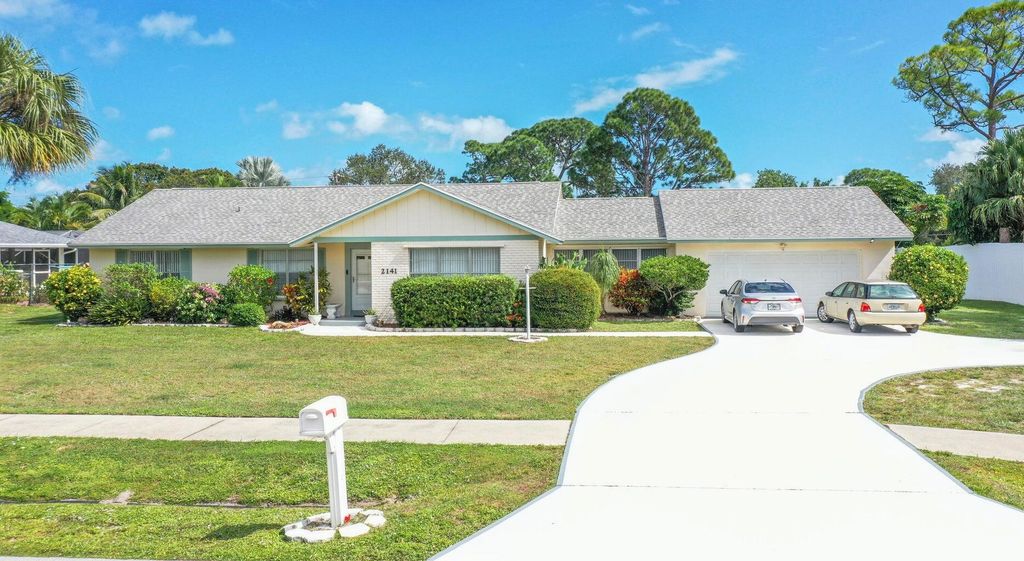 Photo of 2141 SE Morningside Boulevard, Port Saint Lucie, FL 34952 (MLS # R10999571)