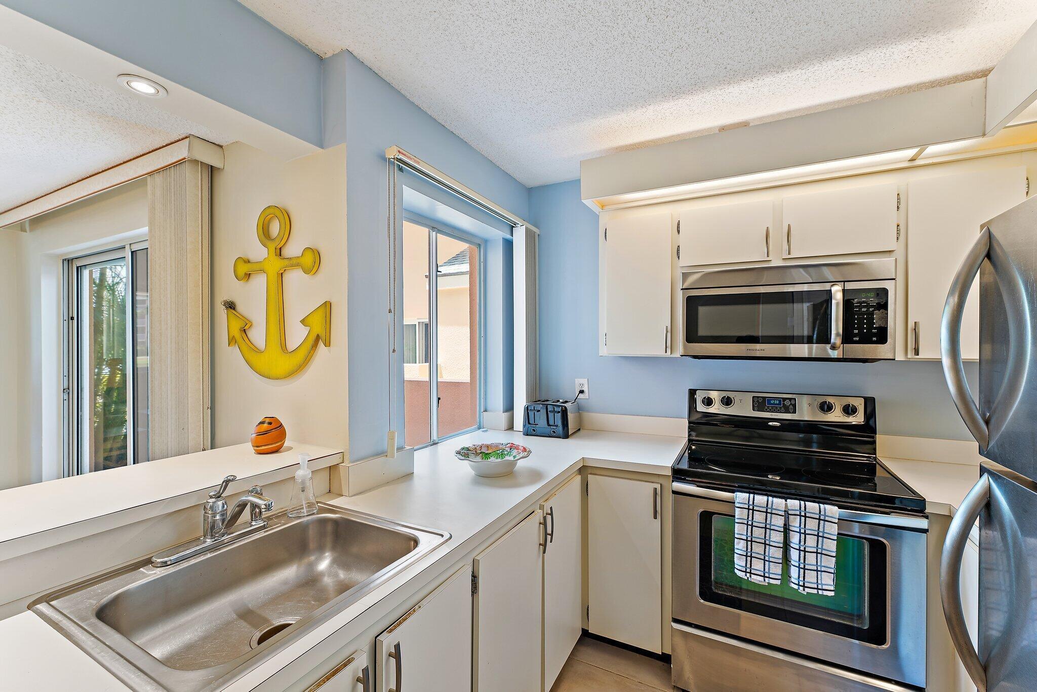 JUPITER BAY ONE THRU SIX CONDO - Residential Lease