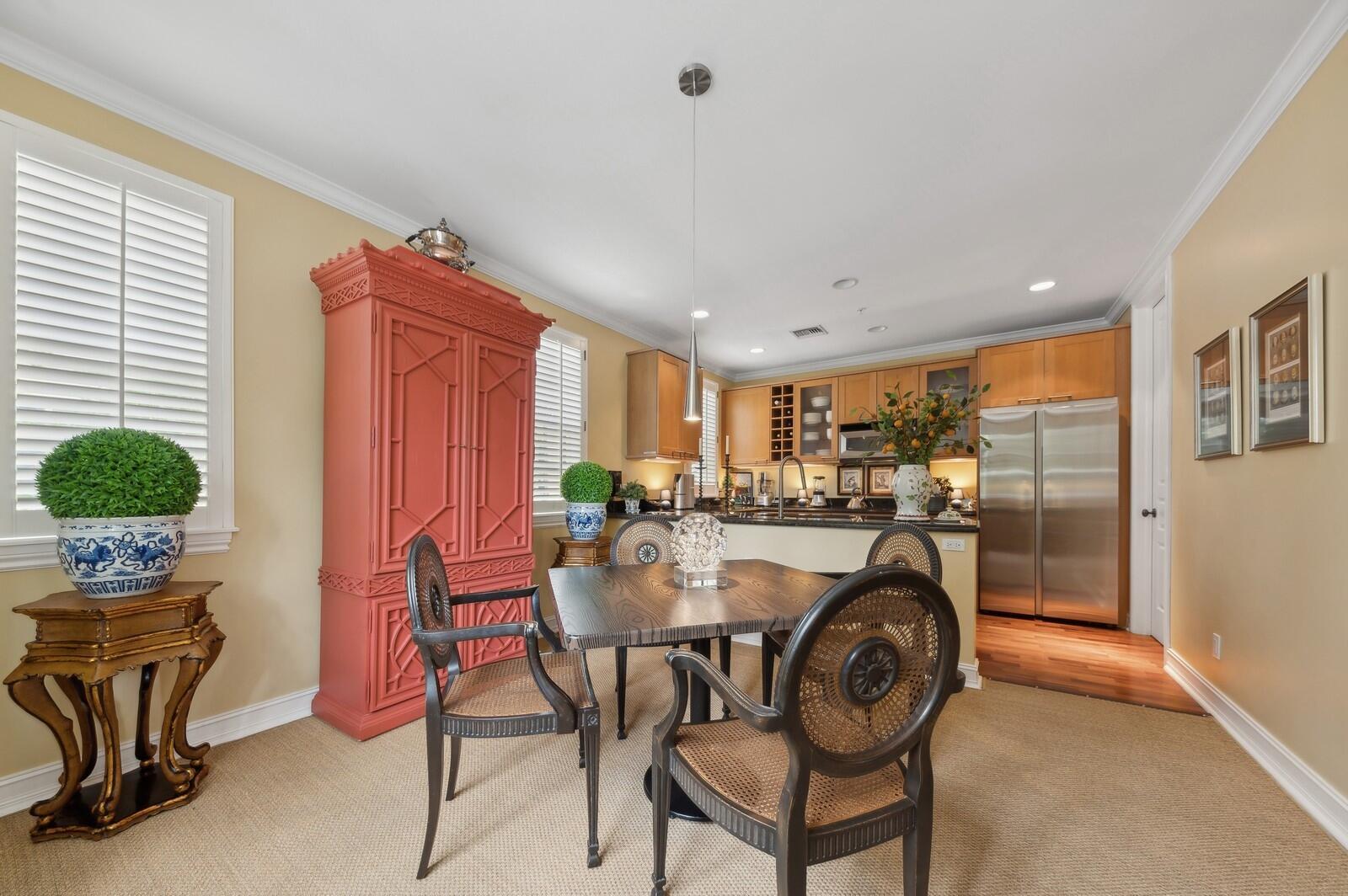 MAGNOLIA COURT - Residential