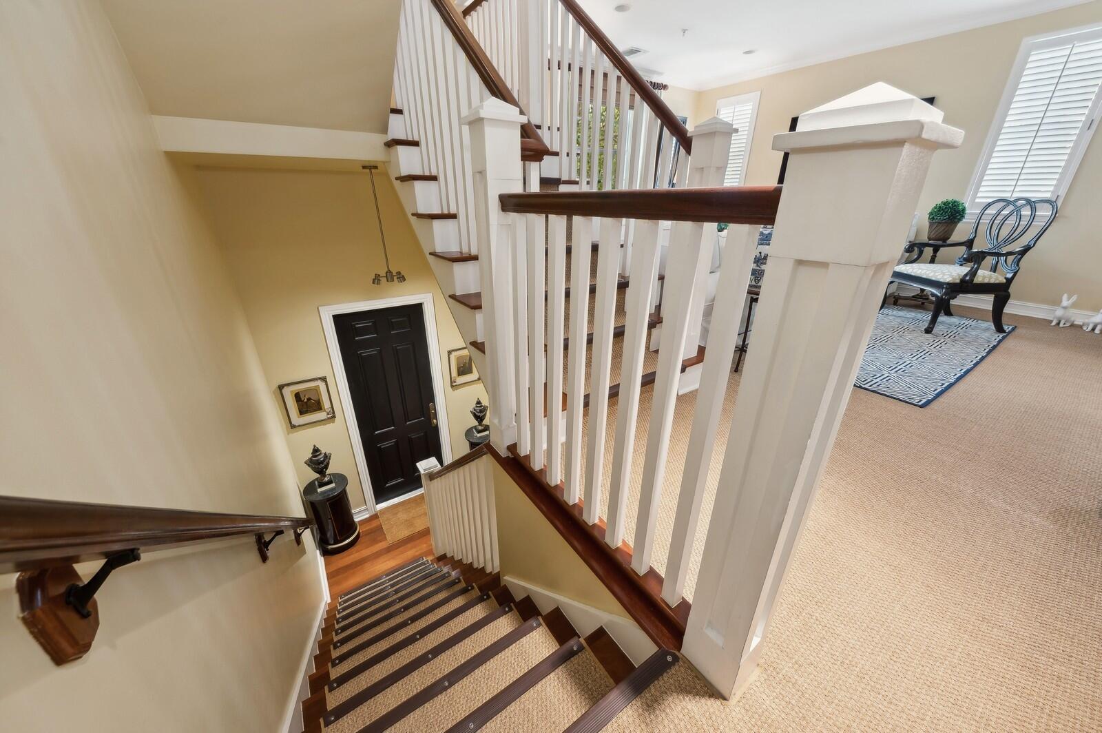 MAGNOLIA COURT - Residential