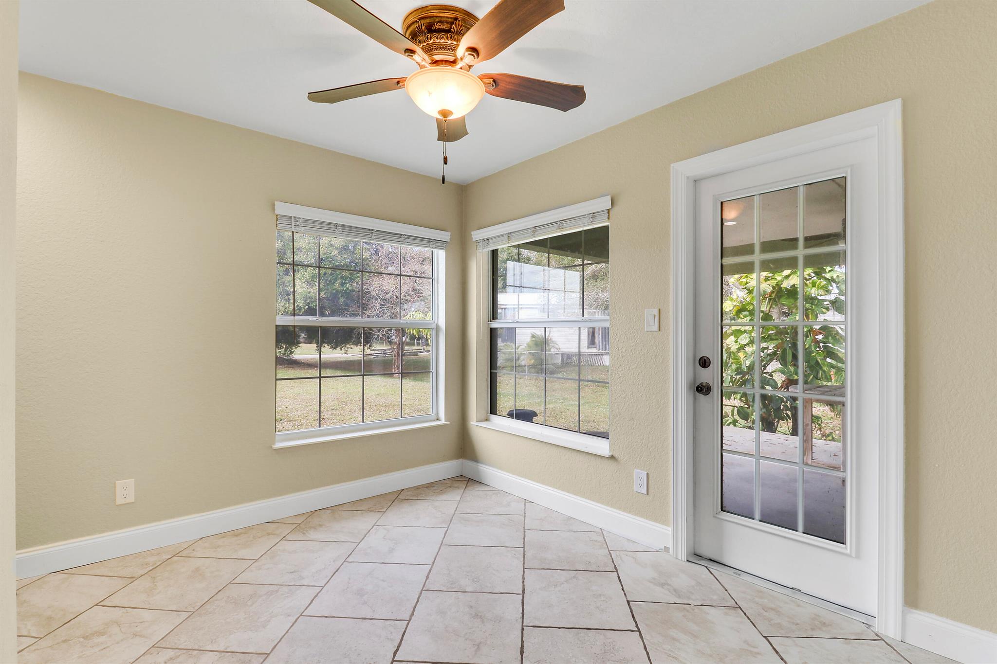 NORTHLAKE - Residential