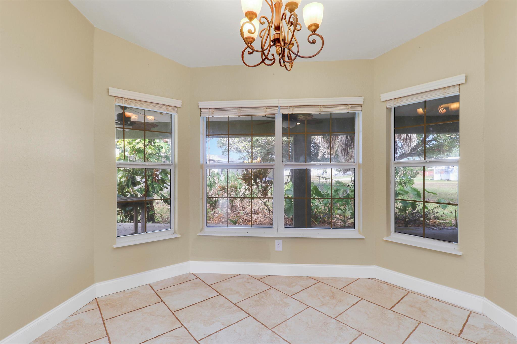 NORTHLAKE - Residential