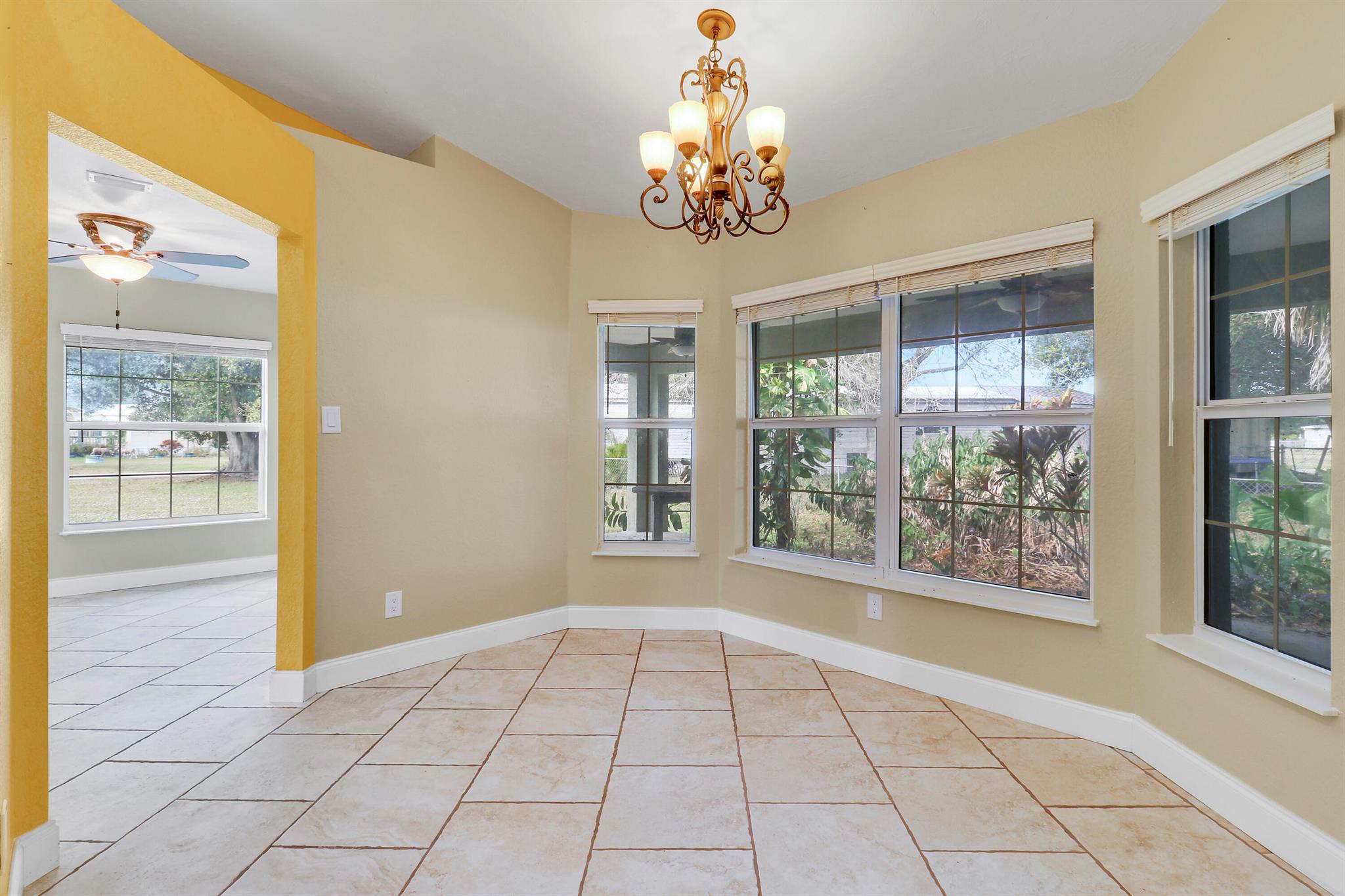 NORTHLAKE - Residential