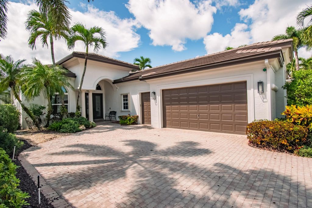 Photo of 7959 Villa D Este Way, Delray Beach, FL 33446 (MLS # R11123262)