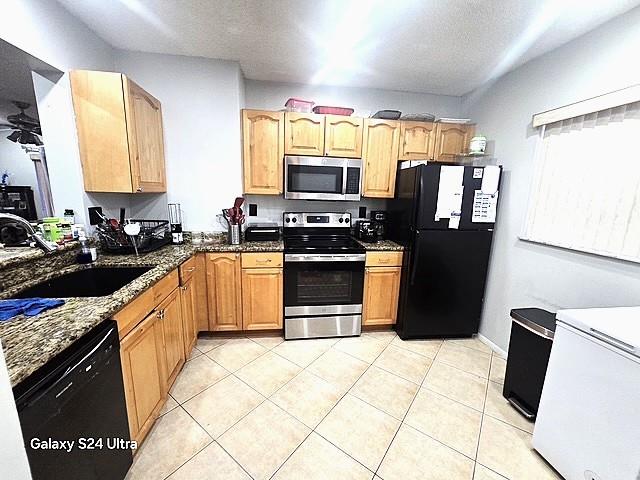 12185 Royal Palm Blvd