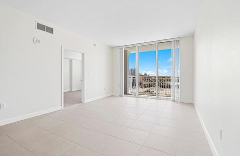 480 Hibiscus Street 829 West Palm Beach FL 33401