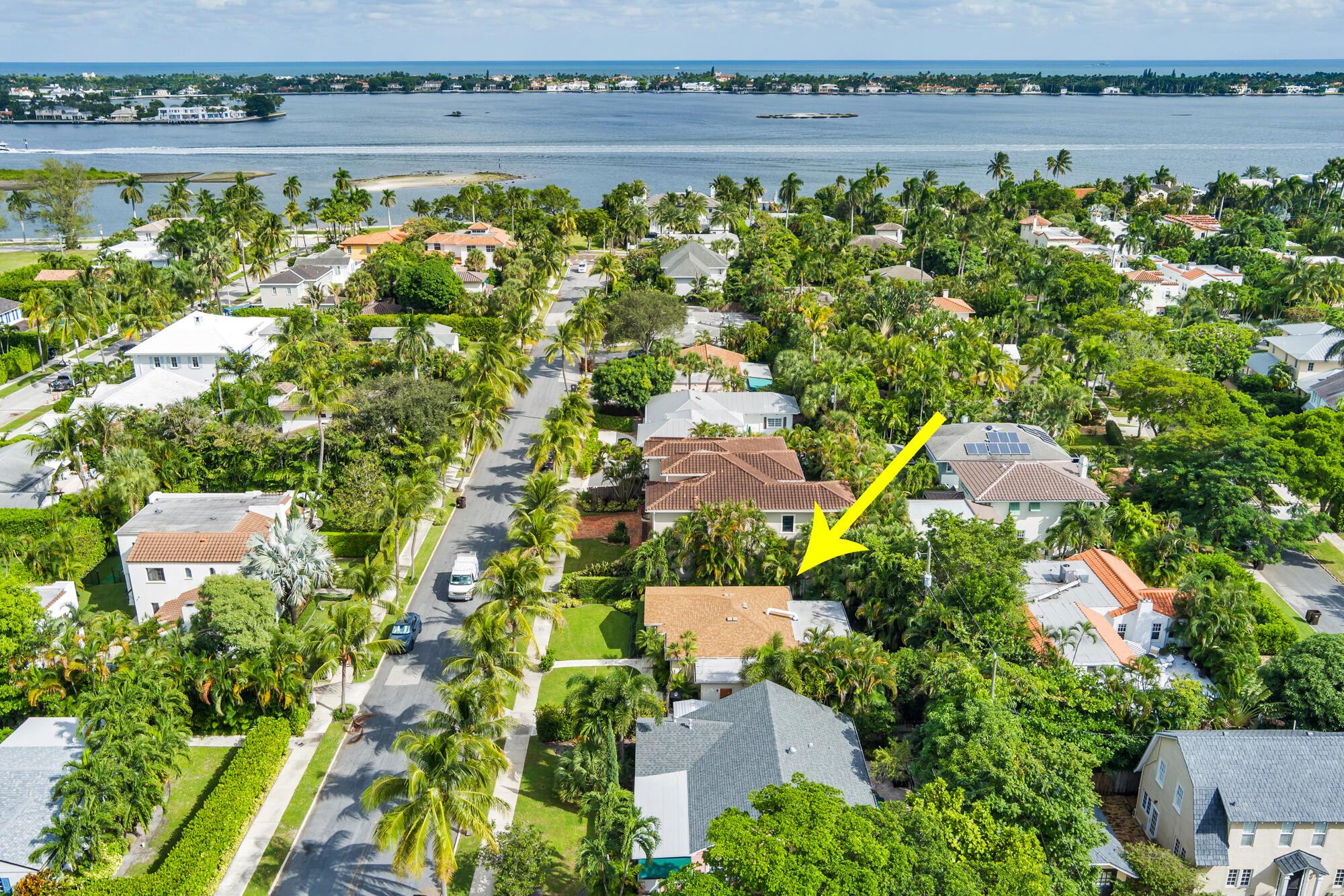 EL CID COURT IN - Land