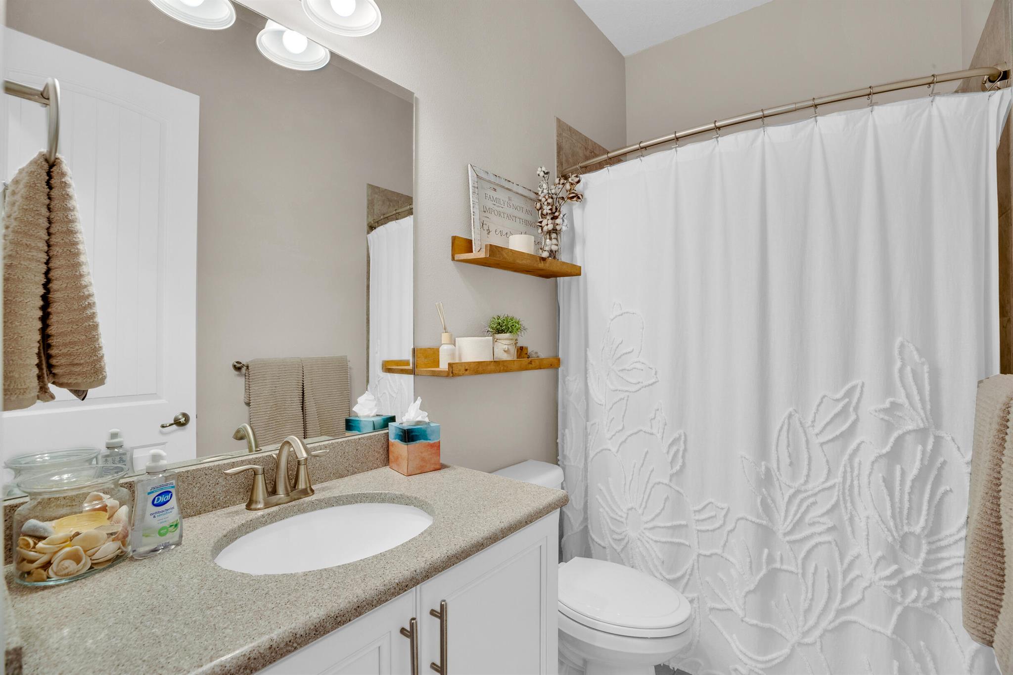 Cross Creek Lake Estates - Residential