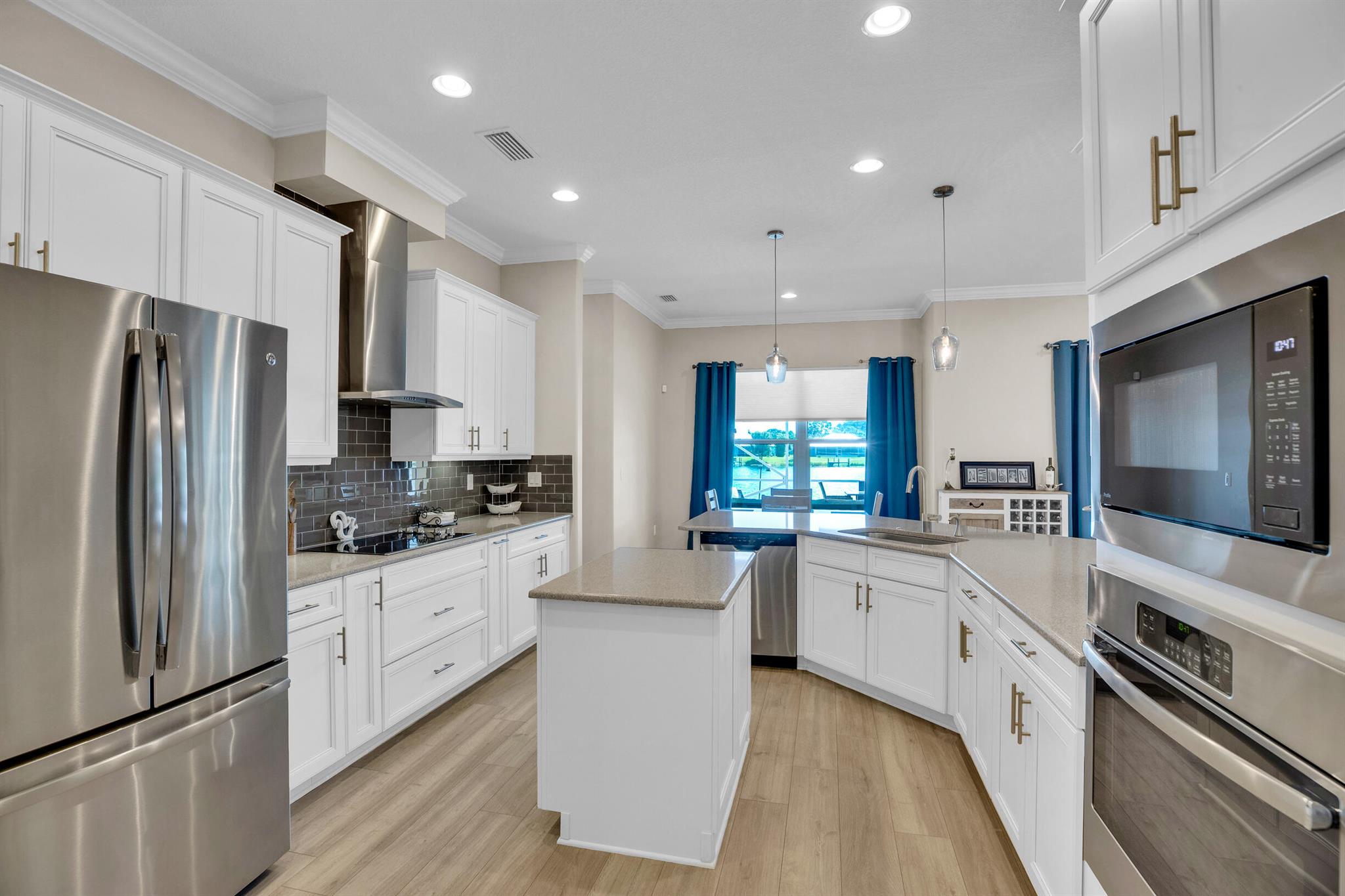 Cross Creek Lake Estates - Residential