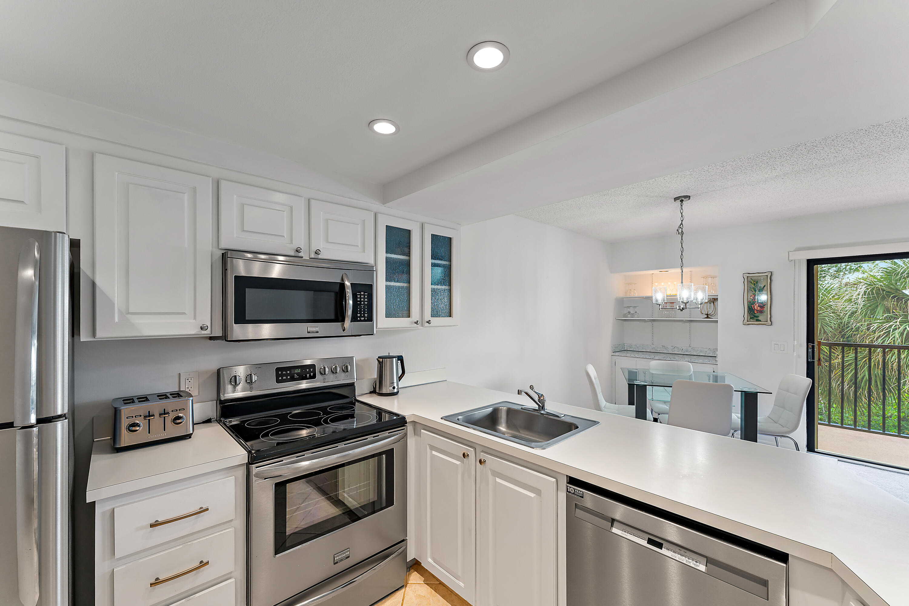 SEA RISE CONDO - Residential Lease