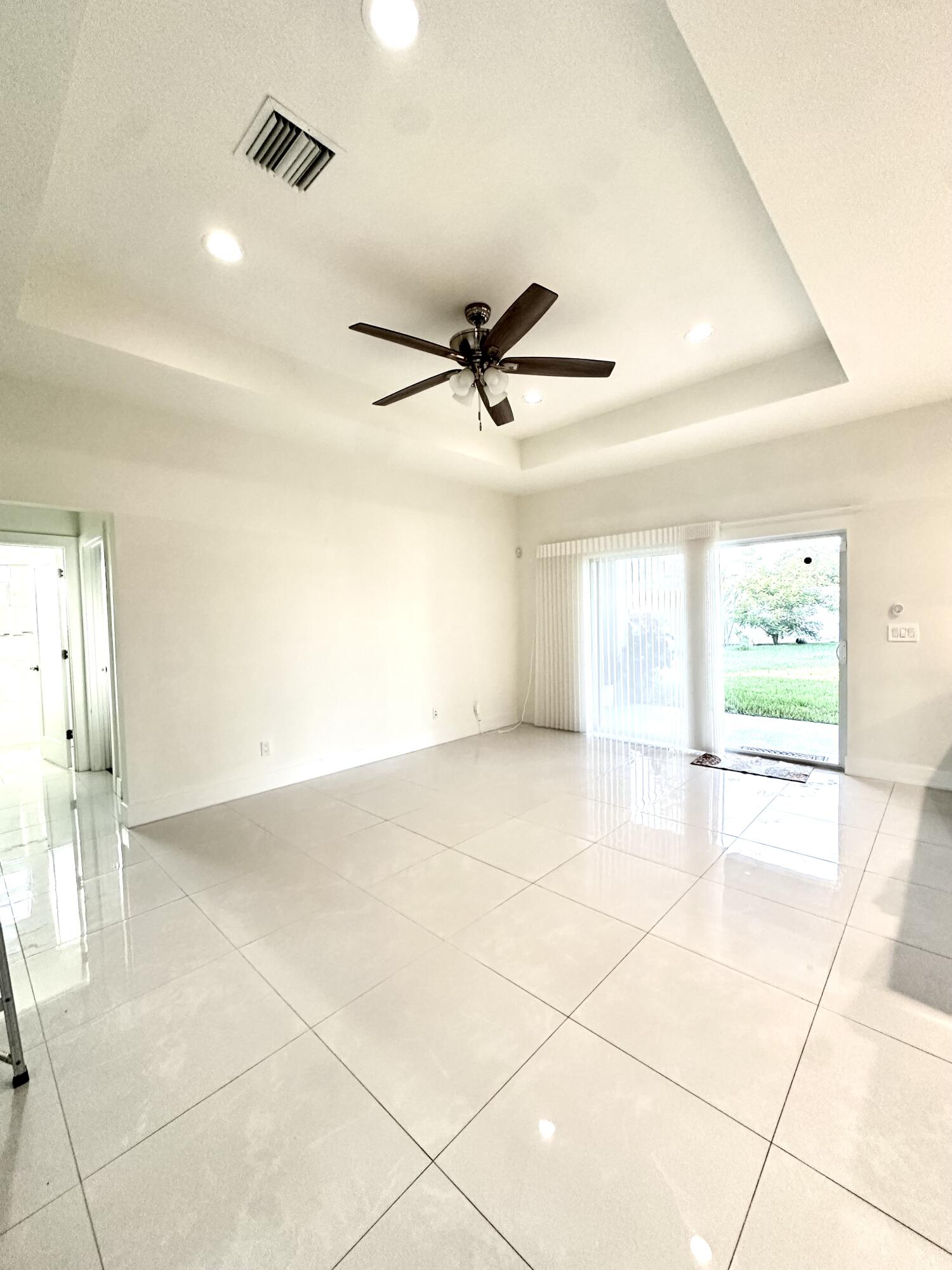 PORT ST LUCIE SECTION 33 - Residential