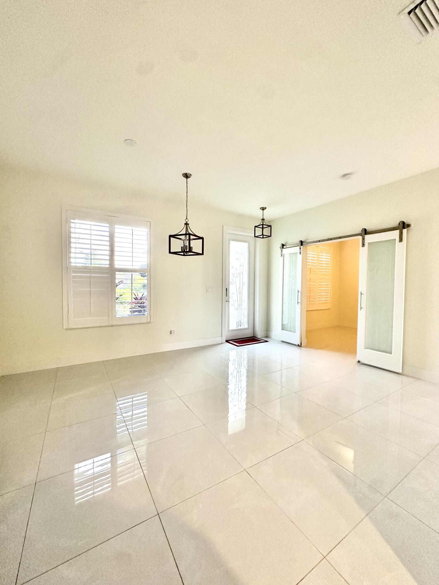 PORT ST LUCIE SECTION 33 - Residential