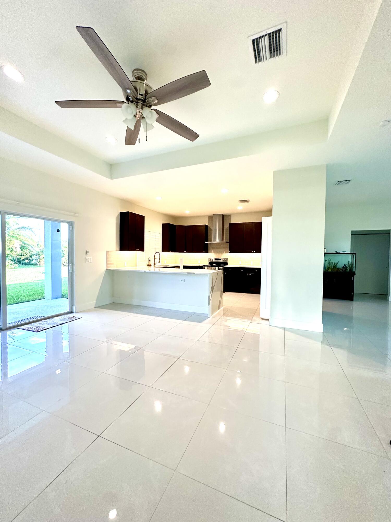 PORT ST LUCIE SECTION 33 - Residential