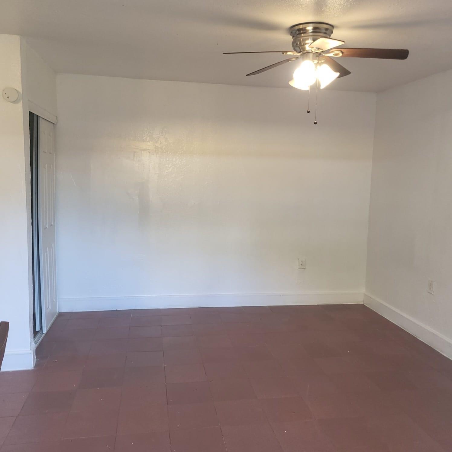 112 Newton Rd back