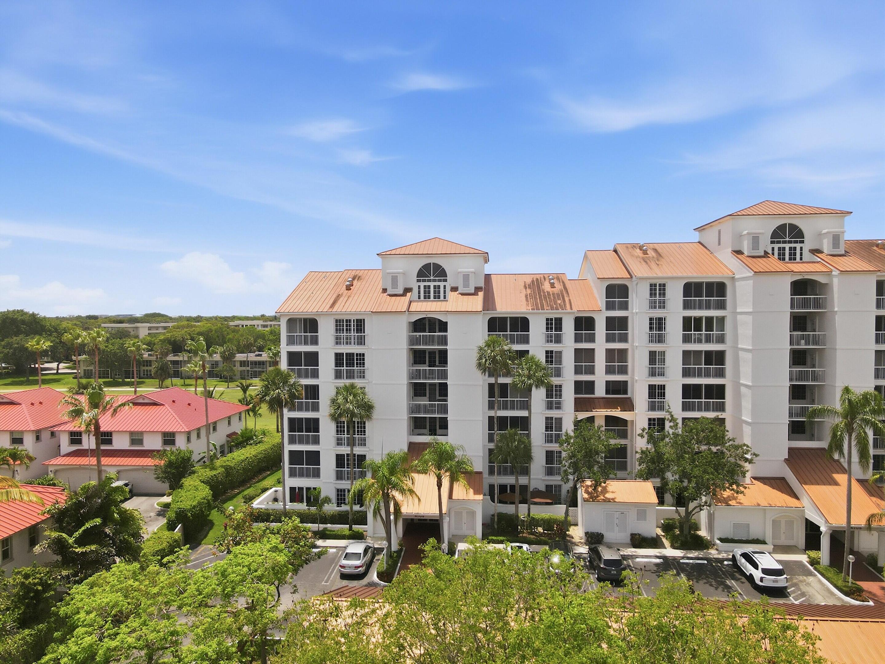 VIZCAYA TOWERS AT PALM-AIRE - Residential