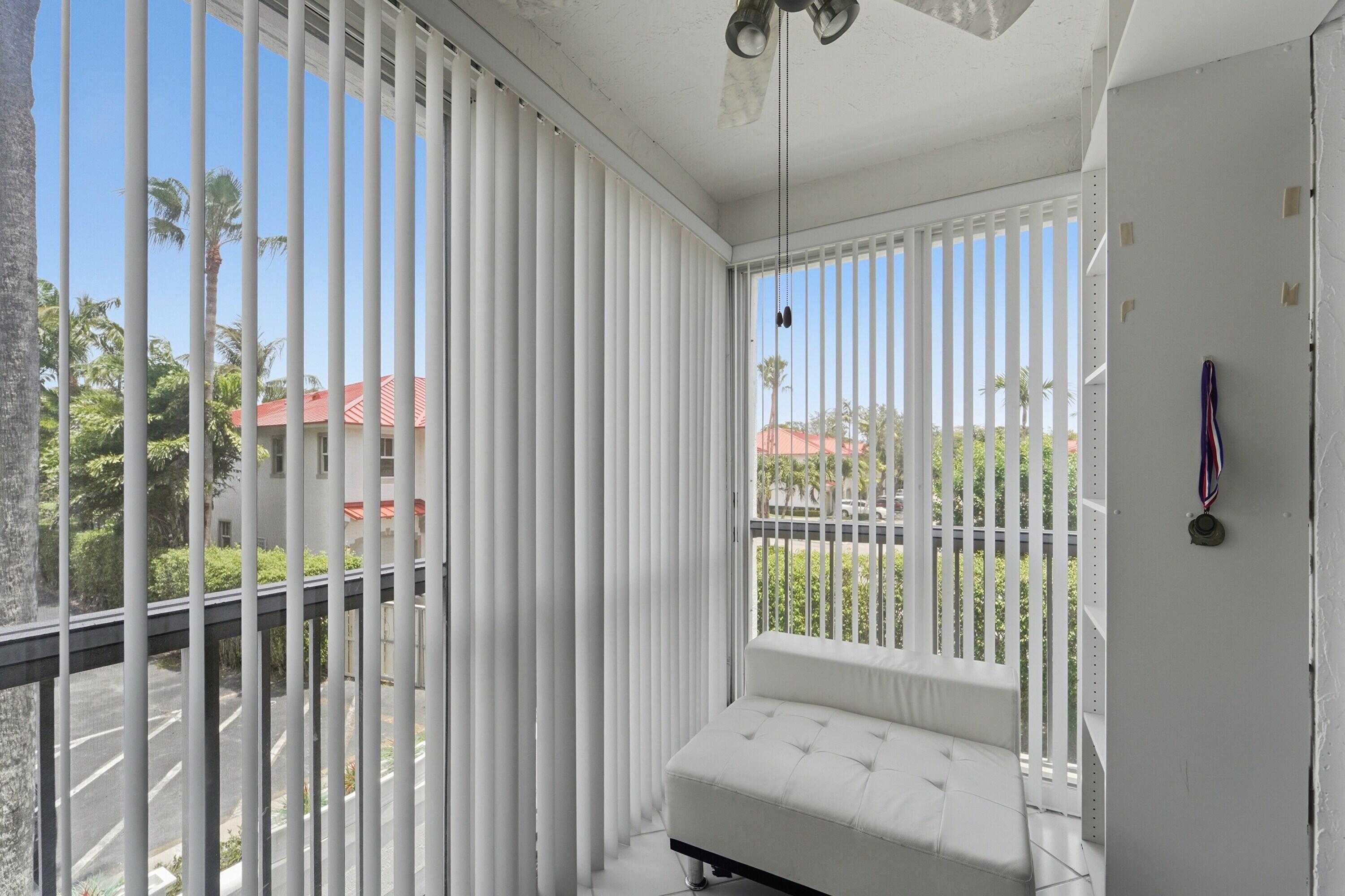 VIZCAYA TOWERS AT PALM-AIRE - Residential