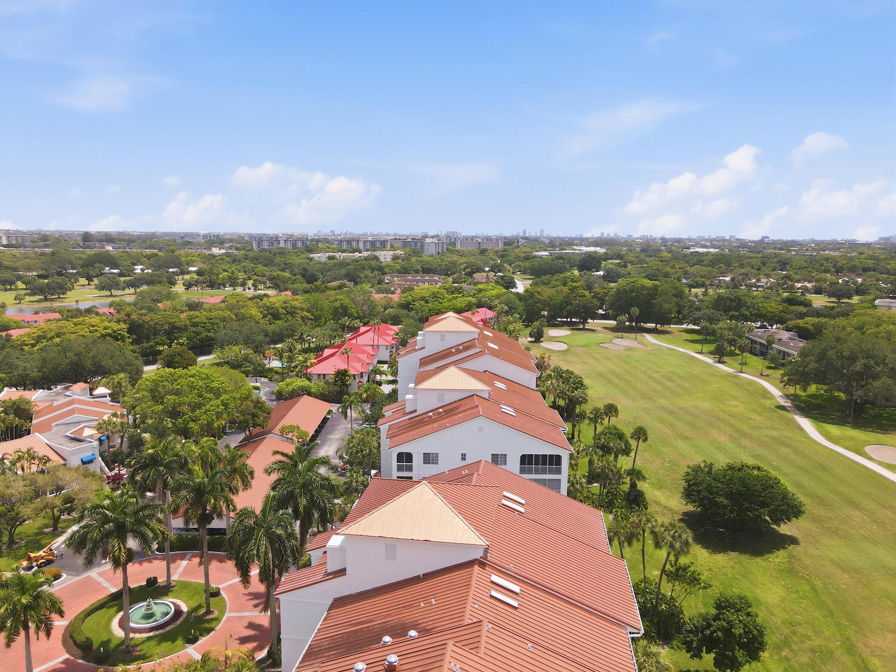 VIZCAYA TOWERS AT PALM-AIRE - Residential