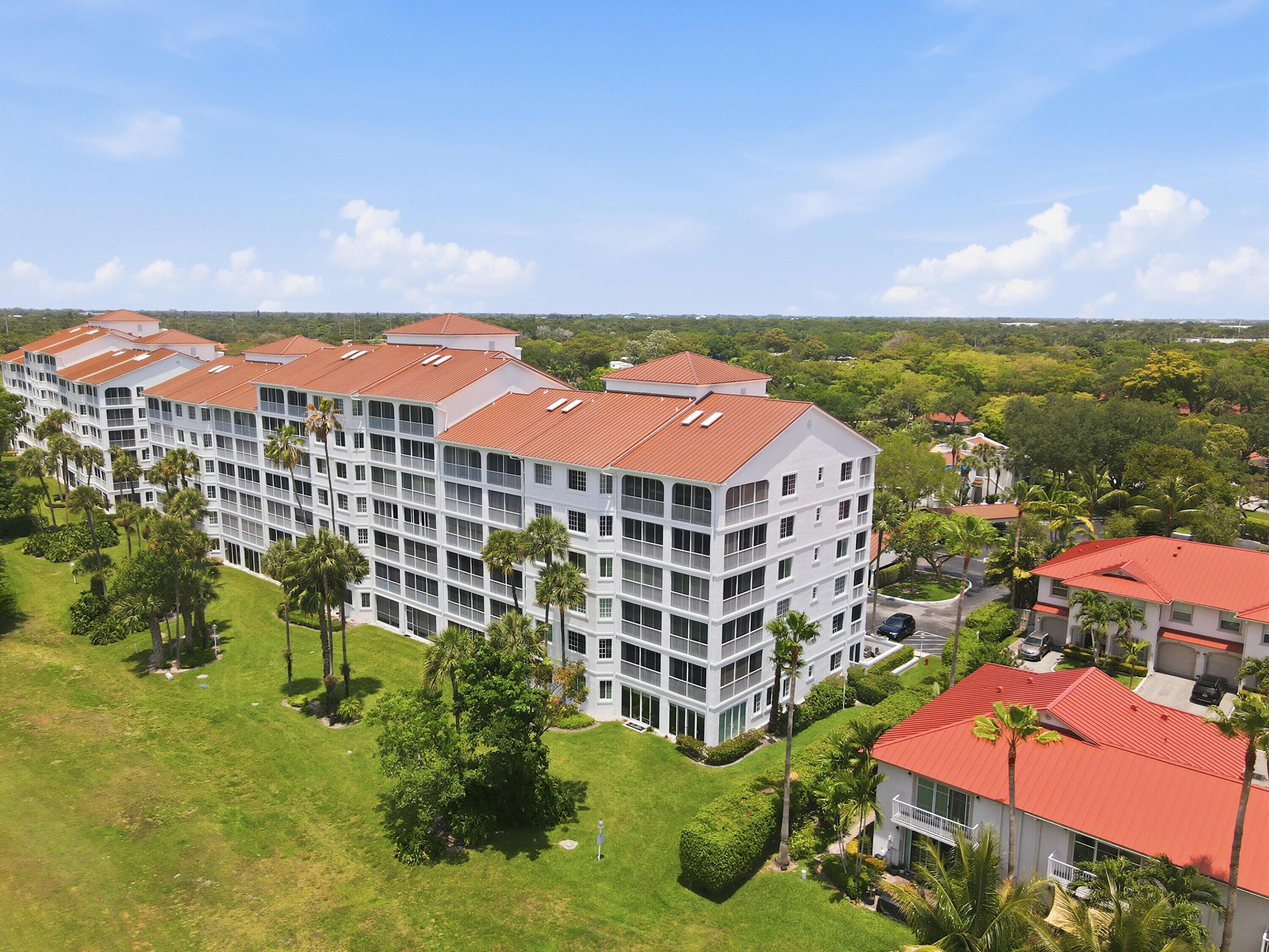 VIZCAYA TOWERS AT PALM-AIRE - Residential