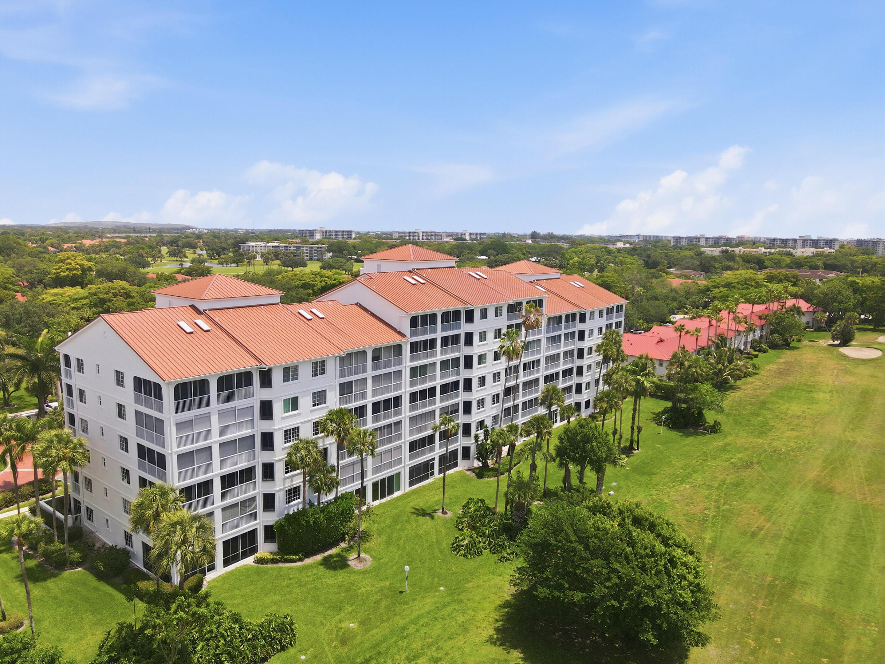 VIZCAYA TOWERS AT PALM-AIRE - Residential