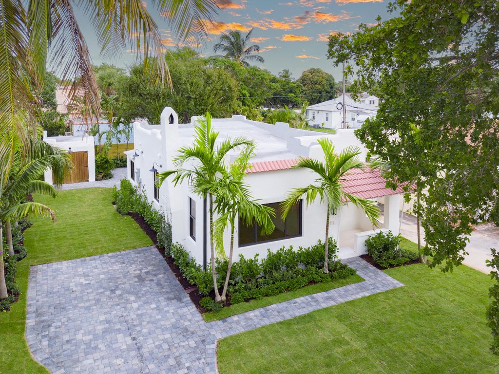 Photo of 715 Winters Street, West Palm Beach, FL 33405 (MLS # R10939911)