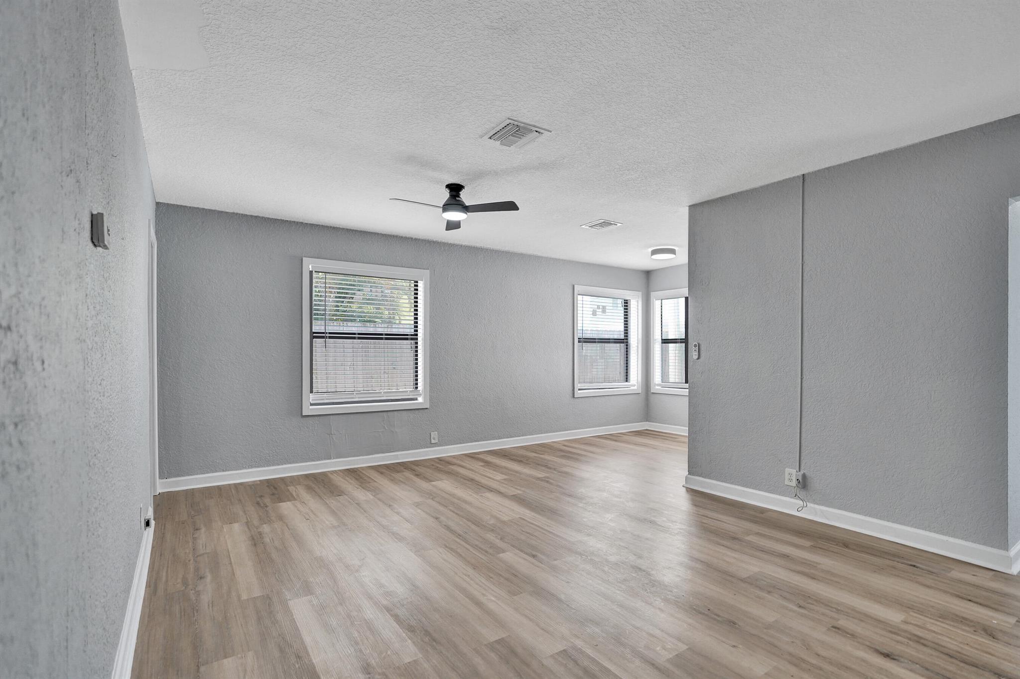 ESTATES OF SOUTH PALM BEA - Commercial Sale