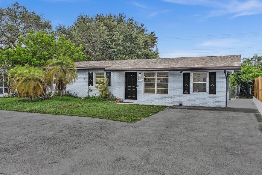 4156 SW 49th Court