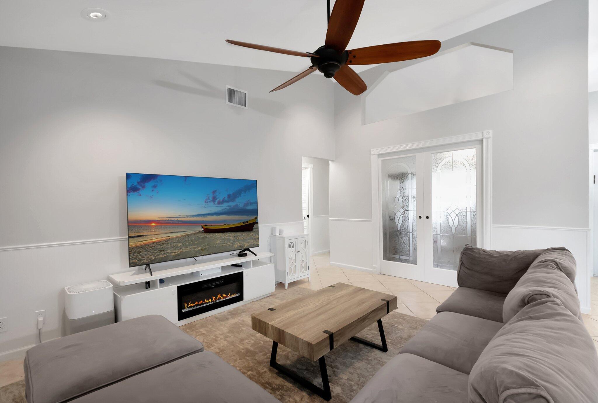 AMERICAN HOMES AT BOCA RATON 7 - Residential Lease
