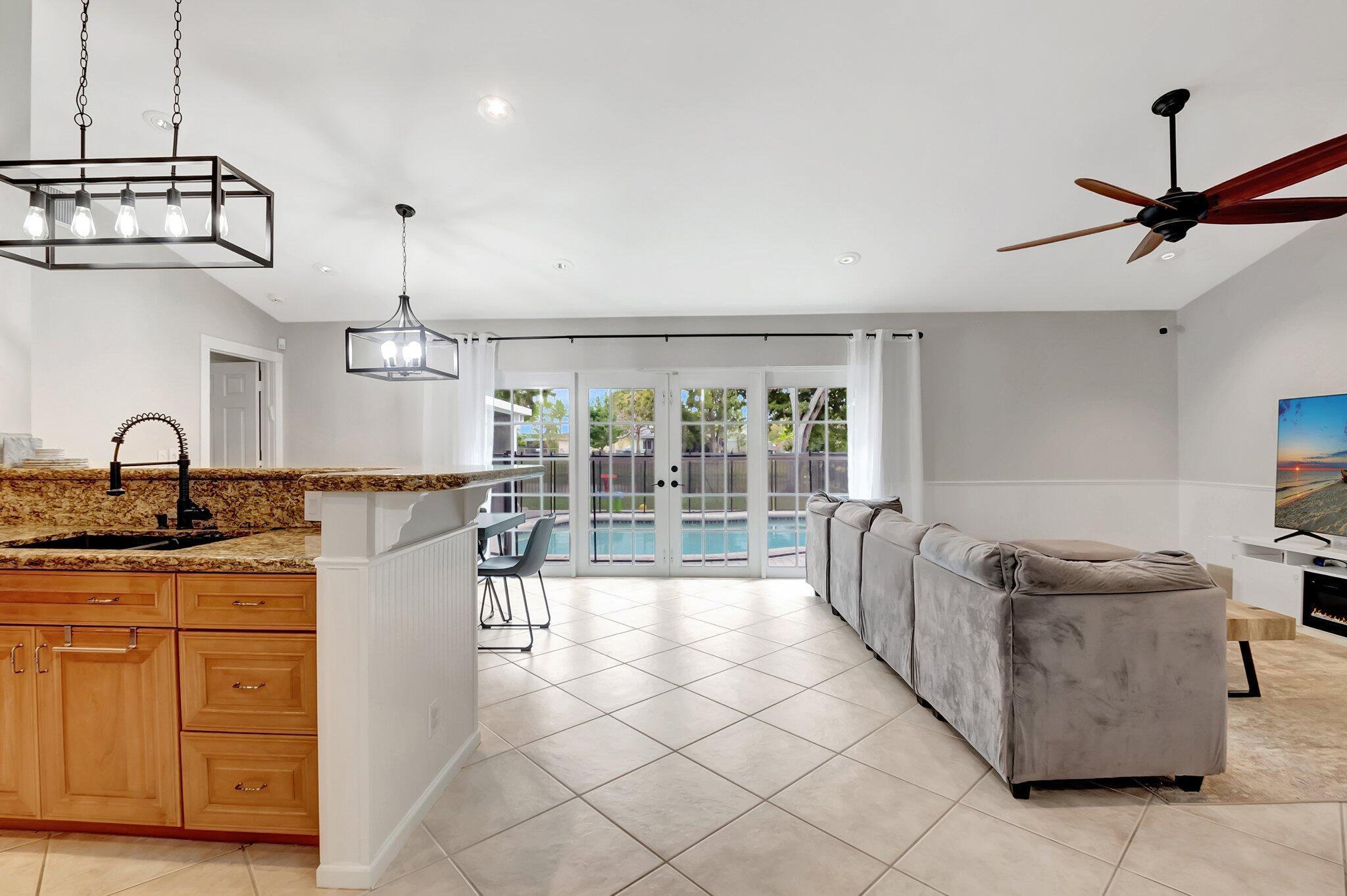 AMERICAN HOMES AT BOCA RATON 7 - Residential Lease