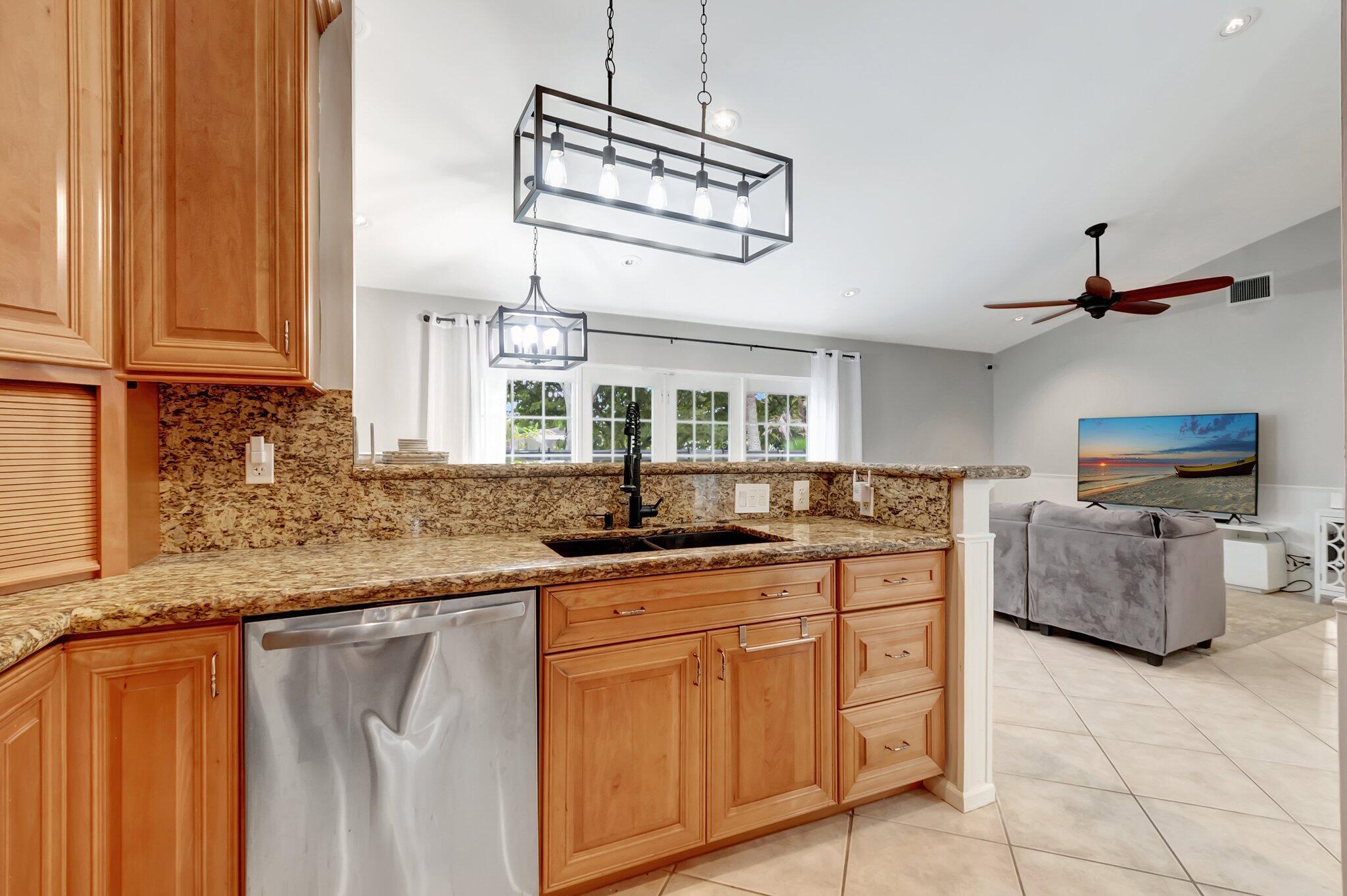 AMERICAN HOMES AT BOCA RATON 7 - Residential Lease