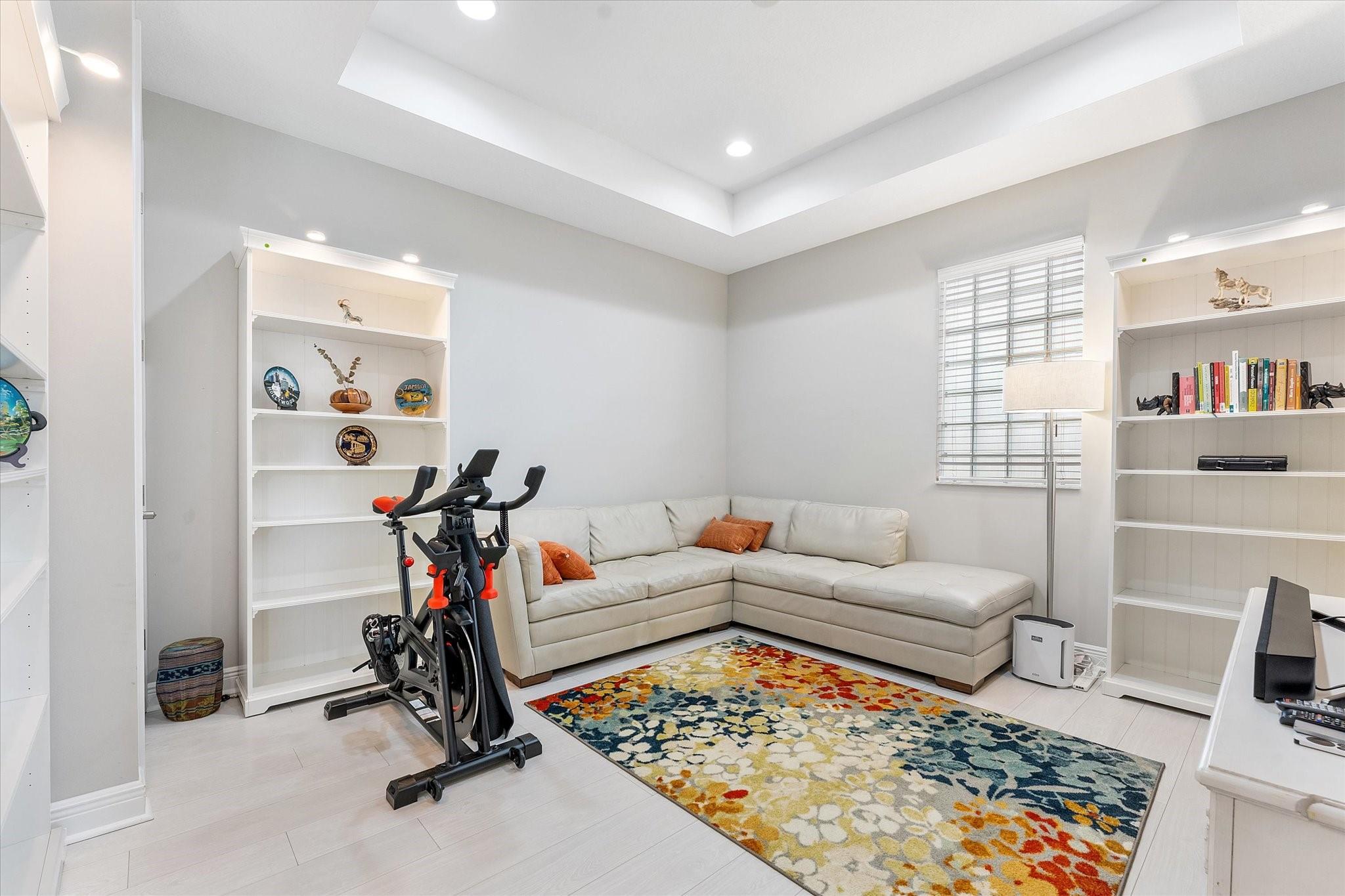 Coral Lago 182-31 B - Residential