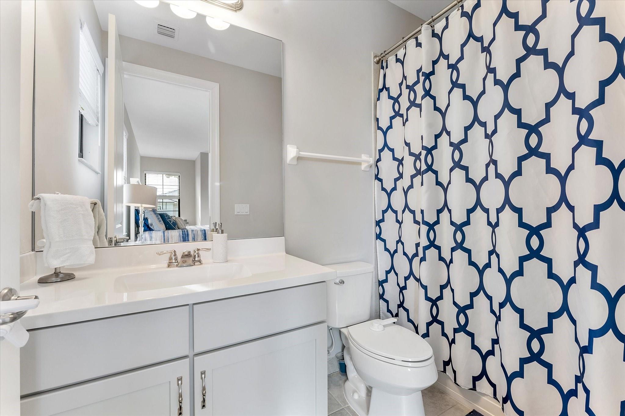 Coral Lago 182-31 B - Residential