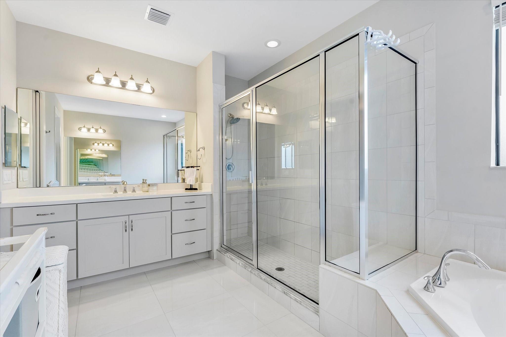 Coral Lago 182-31 B - Residential