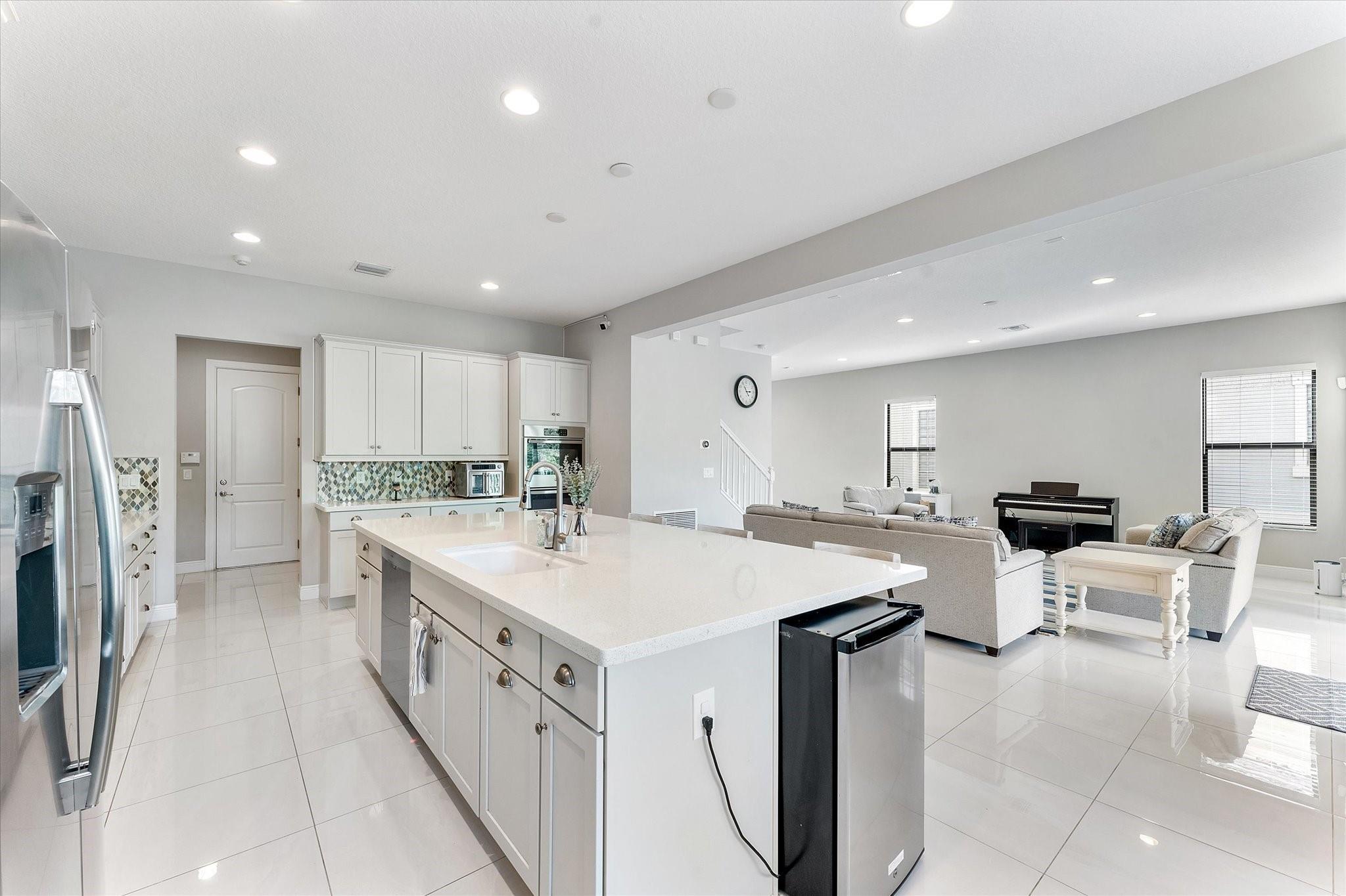 Coral Lago 182-31 B - Residential