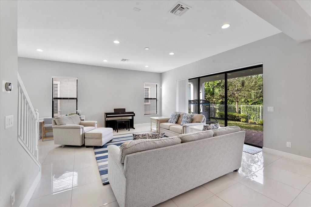 Photo of 9113 NW 39th St, Coral Springs, FL 33065 (MLS # F10539311)