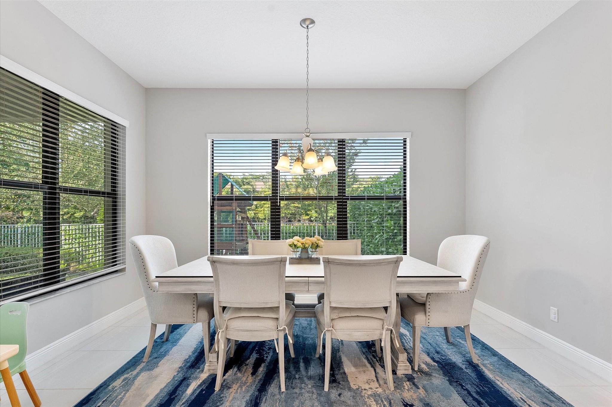 Coral Lago 182-31 B - Residential