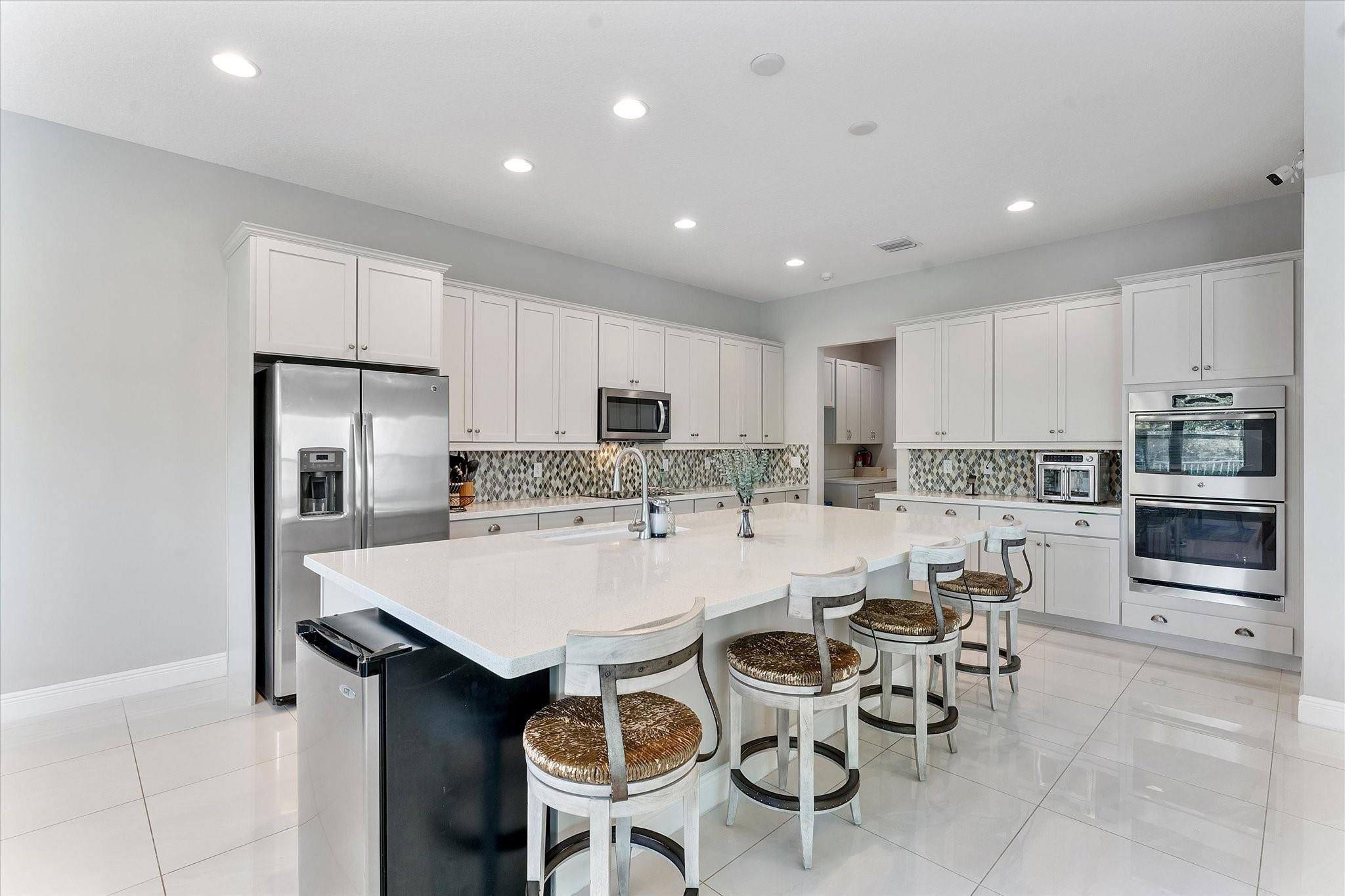 Coral Lago 182-31 B - Residential