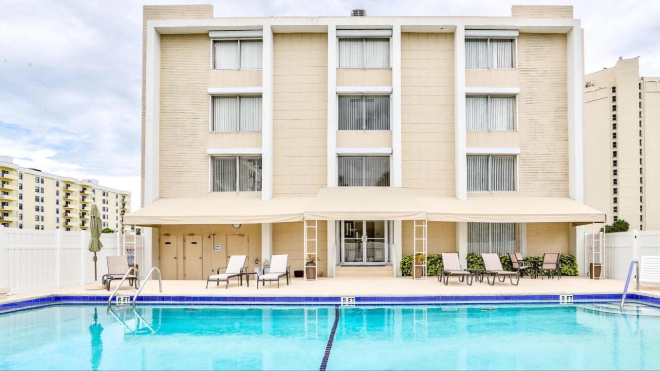 1601 S Flagler Drive 306o