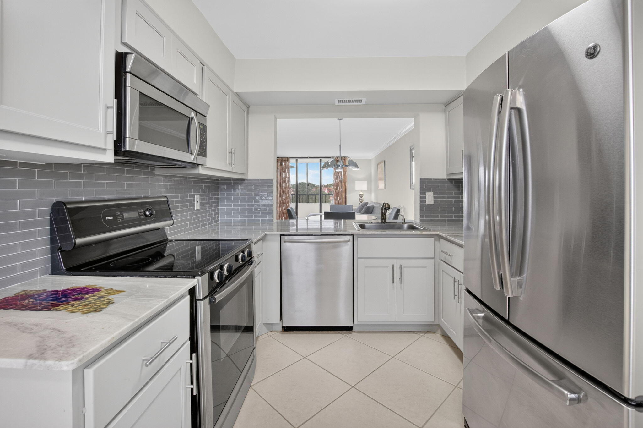 2070 Homewood Boulevard 5050