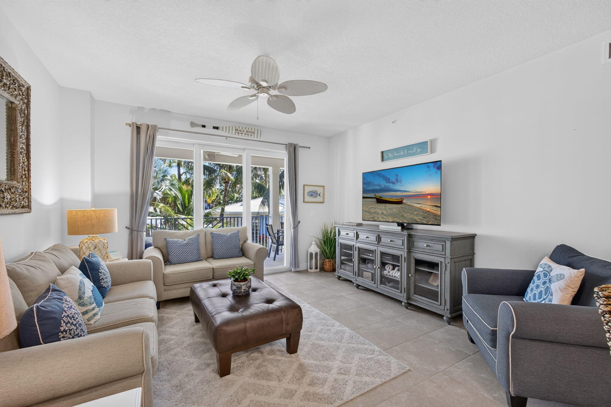 822 Bay Colony Drive S