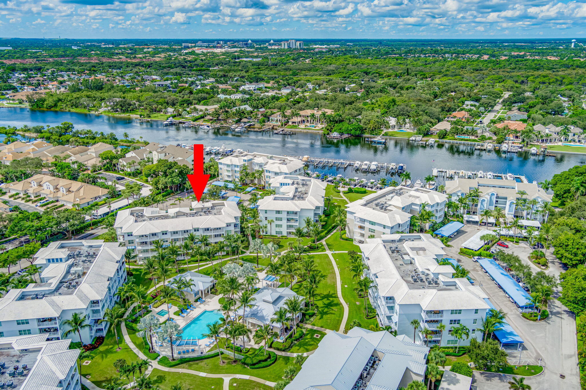 822 Bay Colony Drive S