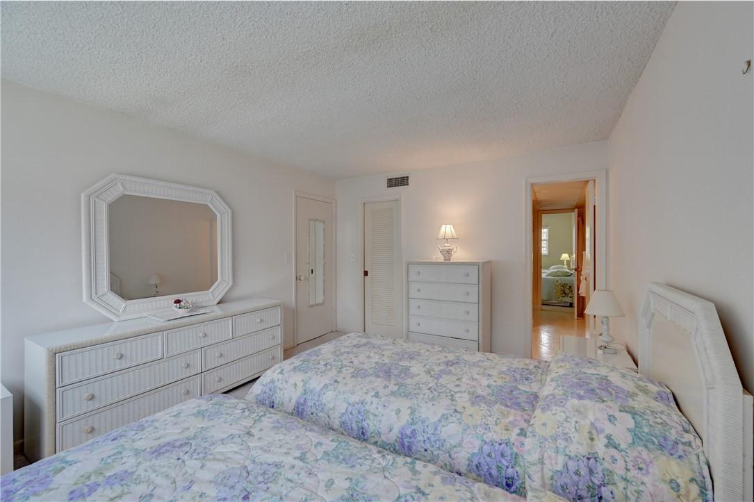BOCA VERDE EAST CONDO - Residential