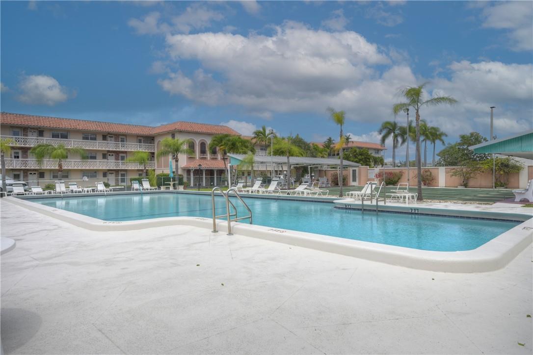 BOCA VERDE EAST CONDO - Residential