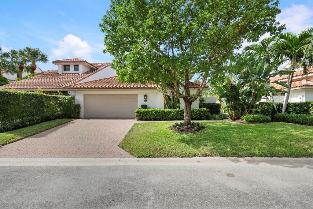 Photo of 2523 Windsor Way Court, Wellington, FL 33414 (MLS # R11037819)