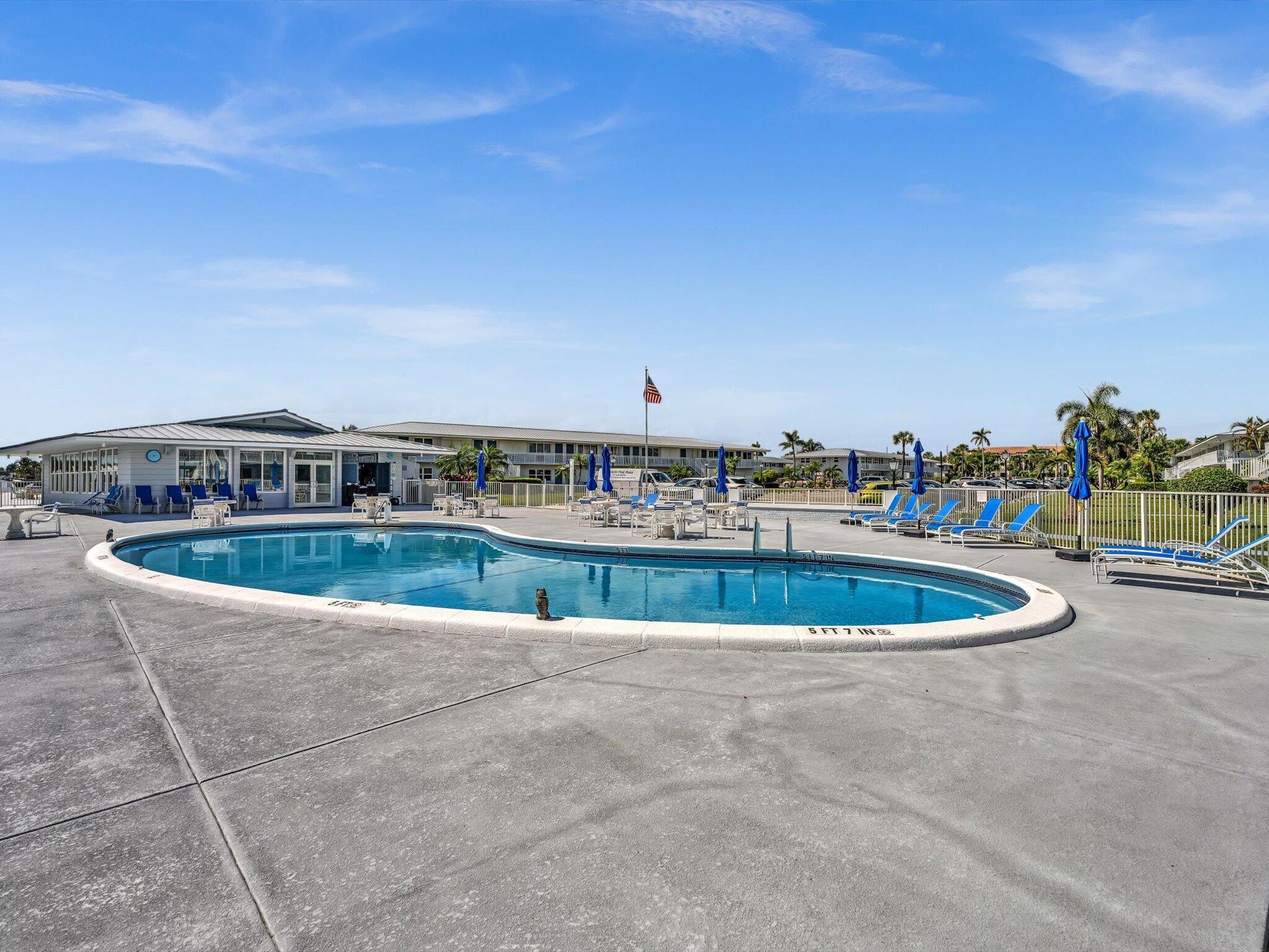 HAMPSHIRE GARDENSTWENTY F - Residential