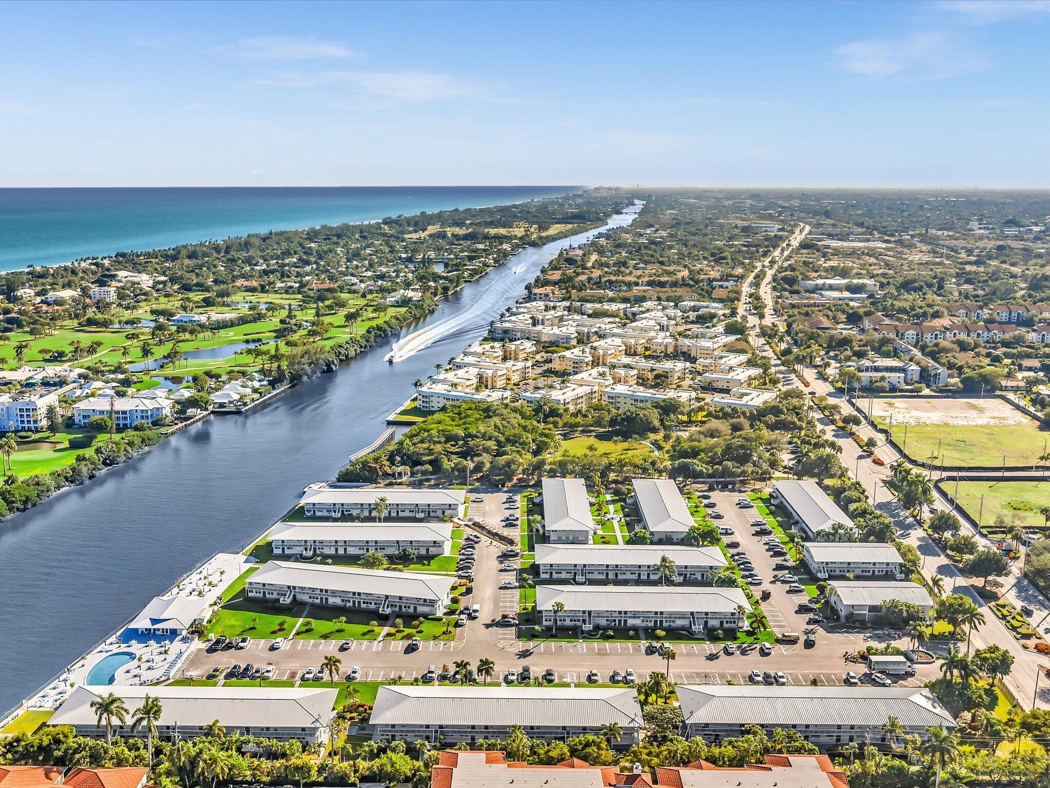 HAMPSHIRE GARDENSTWENTY F - Residential