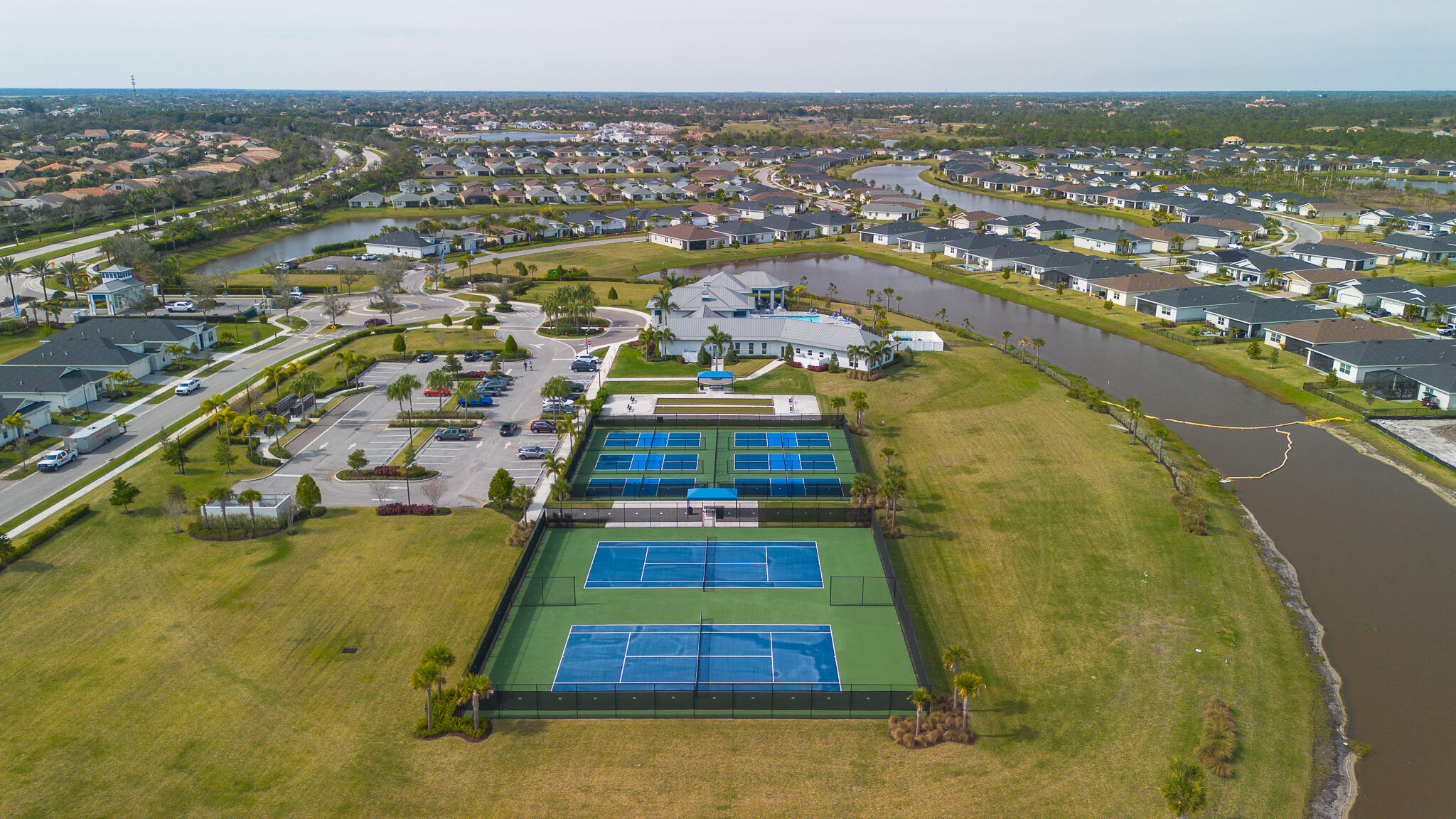 REPLAT OF VERANDA PRESERVE EAST - Residential Lease